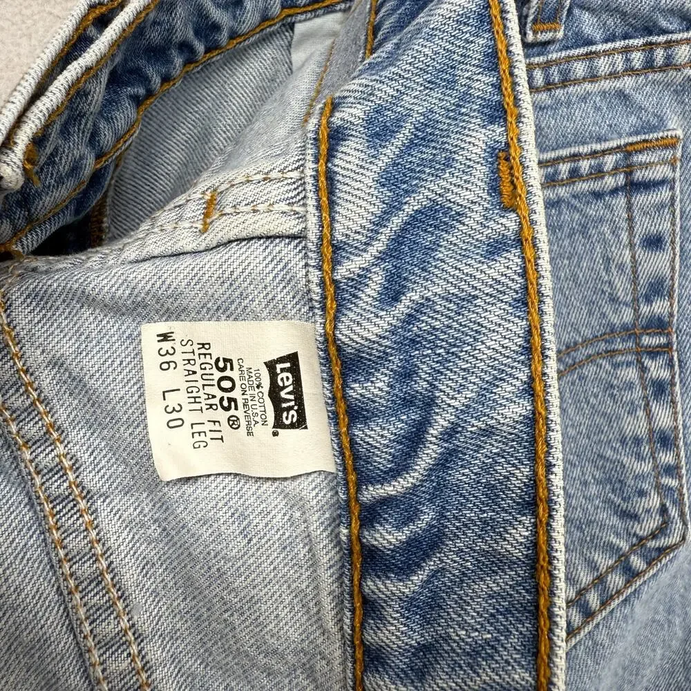 Vintage Levis Jeans Mens 36x30 Fits34x30 blue 505 made In USA Light Straight 90s